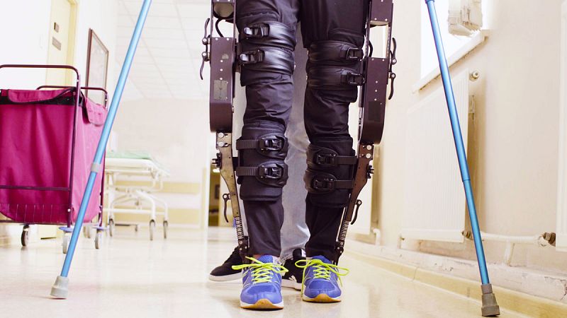 Más de 50.000 personas padecen en España esclerosis múltiple, y tres de cada cuatro son mujeres... Es conocida como la "enfermedad de las mil caras" por la gran variedad de síntomas que puede presentar. Este miércoles es el día nacional de esta enfer