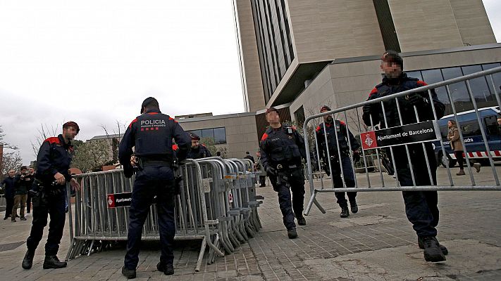 Calles cortadas y desvíos de transporte público en Barcelona por el operativo de seguridad del Barça-Madrid