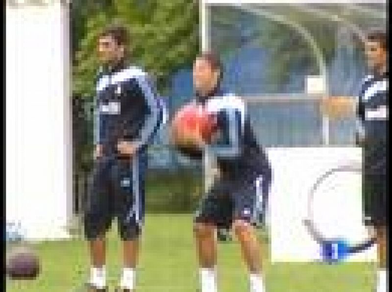 El canterano Miguel Torres se suma a los que se reconocen impresionados por el ritmo de Cristiano Ronaldo en los entrenamientos. 