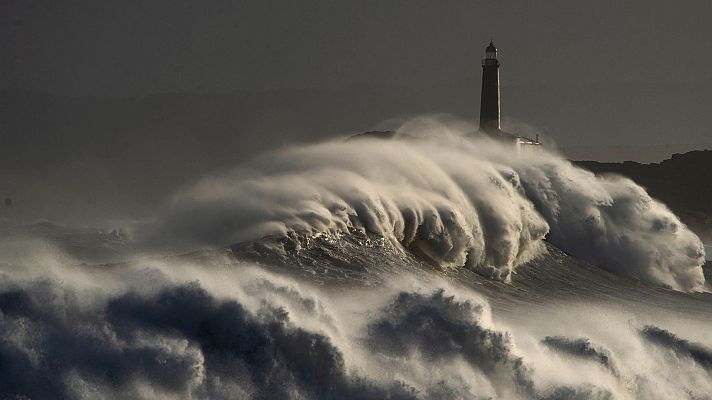 Intervalos de viento fuerte en la Meseta, Andalucía, nordeste, litoral mediterráneo y Baleares