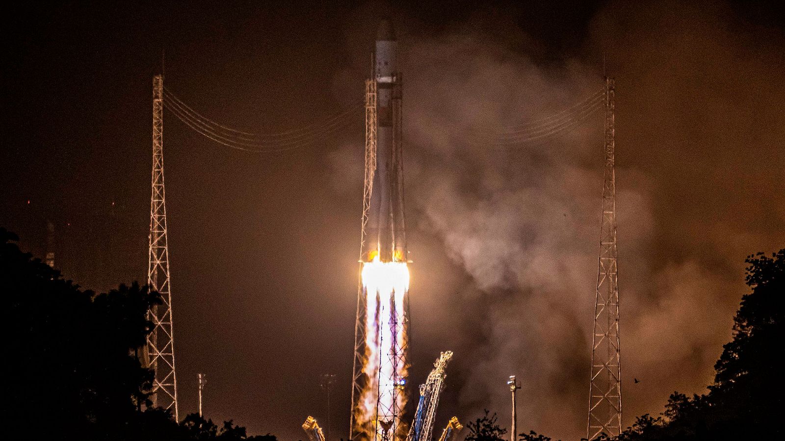 El satélite Cheops, lanzado con éxito al espacio - RTVE.es