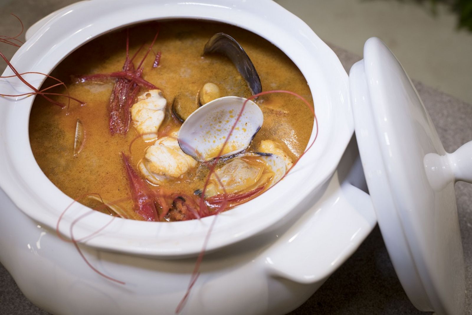 "Zarzuela de marisco" de Dani García | Ver