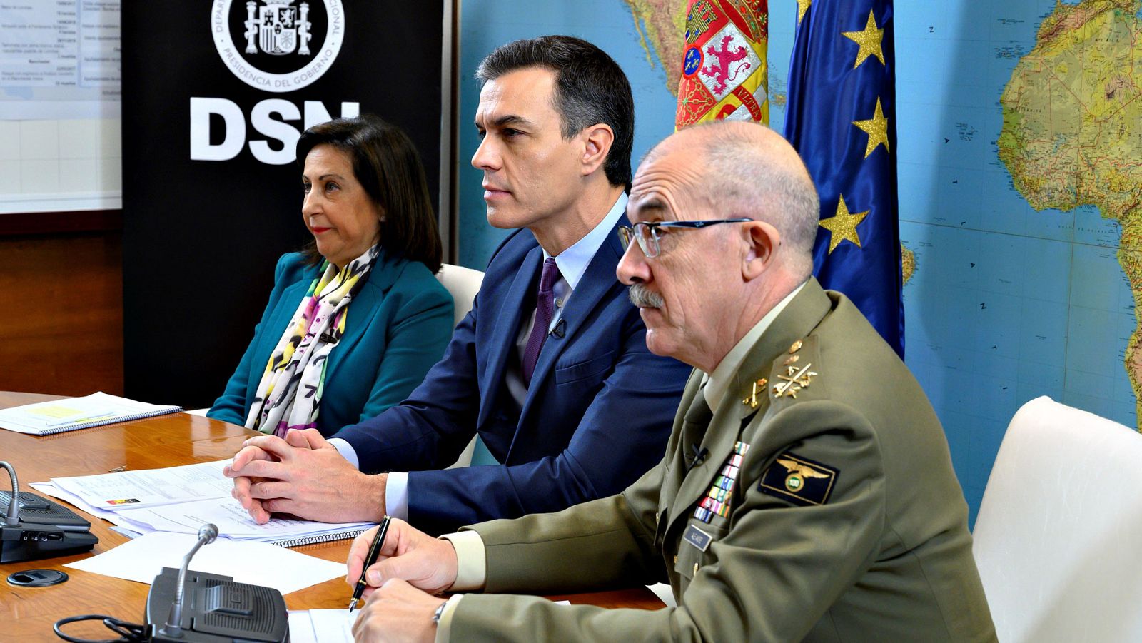 Fuerzas Armadas - Sánchez felicita la Navidad a las tropas españolas en el extranjero