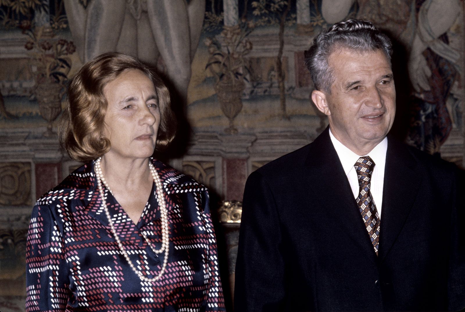Un día de Navidad de hace 30 años, fusilaron a Nicolás Ceaucescu y a su mujer Elena -RTVE.es | Ver