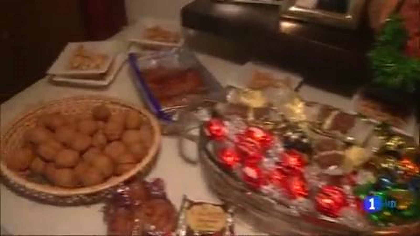 Telediario 1: Comida de Navidad en familia, una oportunidad para volverse a reencontrar | RTVE Play