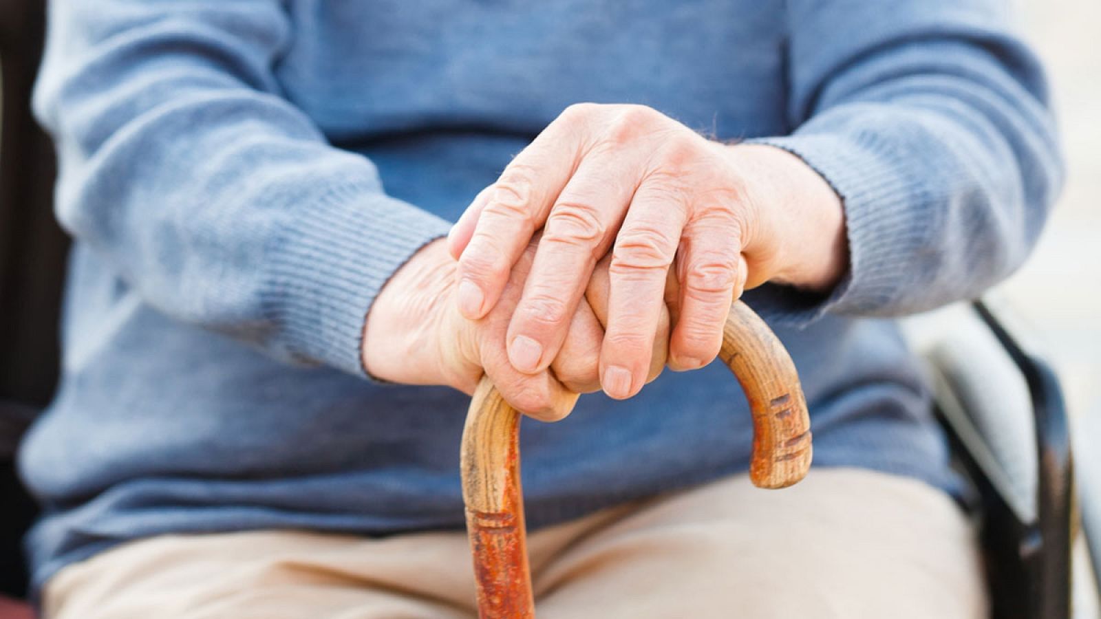 La subida de las pensiones y del salario mínimo, congeladas hasta que haya Gobierno