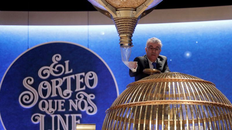 Denuncian ante la Audiencia Nacional el "incidente" de la bola en el sorteo de Lotería de Navidad