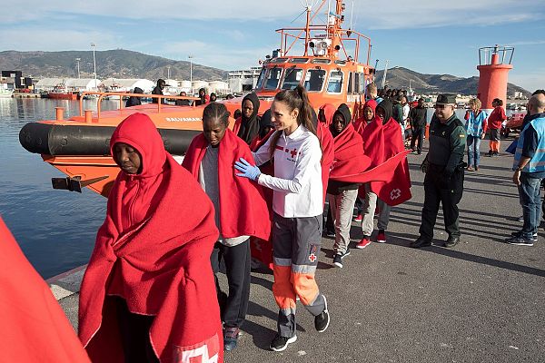 Los CIE de Canarias se encuentran desbordados ante la llegada de migrantes a sus costas