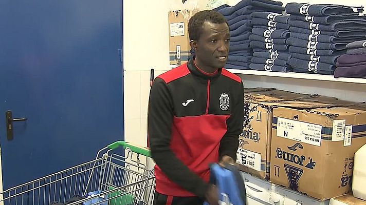 Telediario 1 - La historia del ejemplar utillero del Fuenlabrada