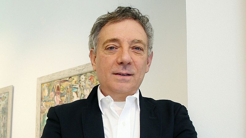 Se publica la antología de Juan Carlos Mestre: 'La hora izquierda' - ver ahora 