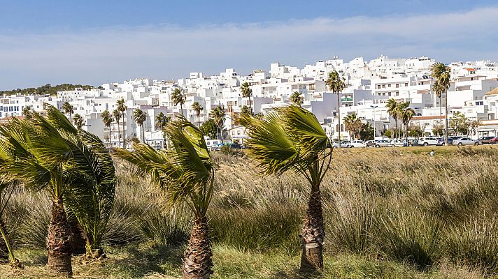 Viento fuerte en el Estrecho y sur de Cádiz