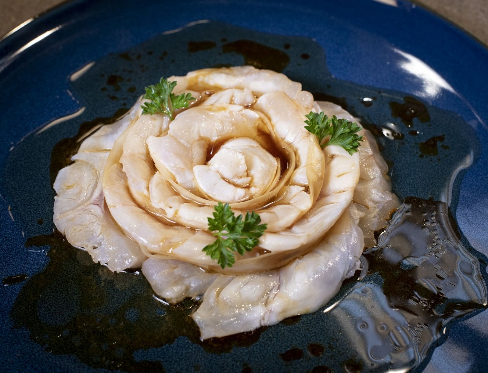 "Sashimi en flor de lubina" de Dani García | Ver