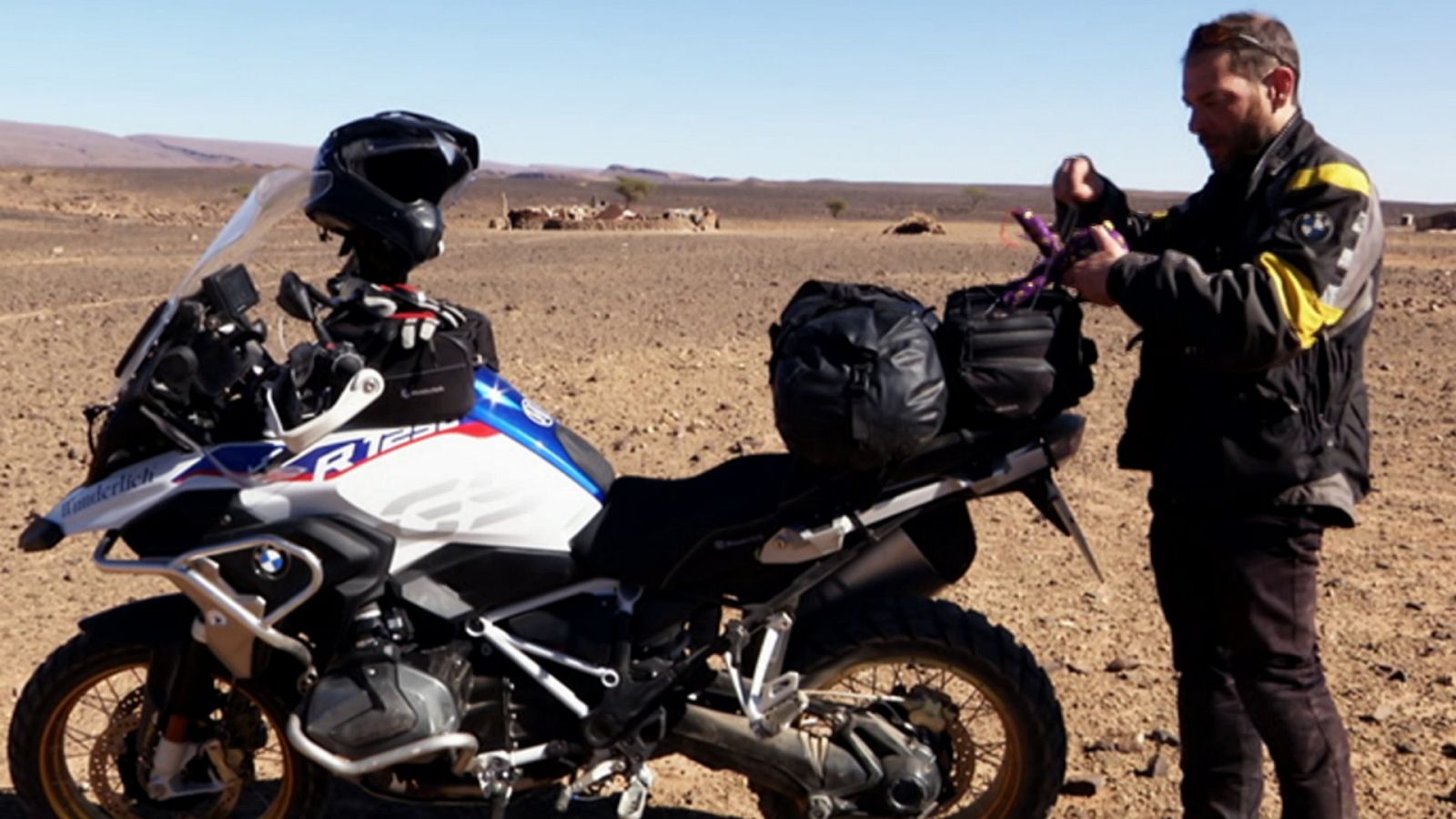 Diario de un nómada: Carreteras extremas 2 - Lago Iriki - RTVE.es