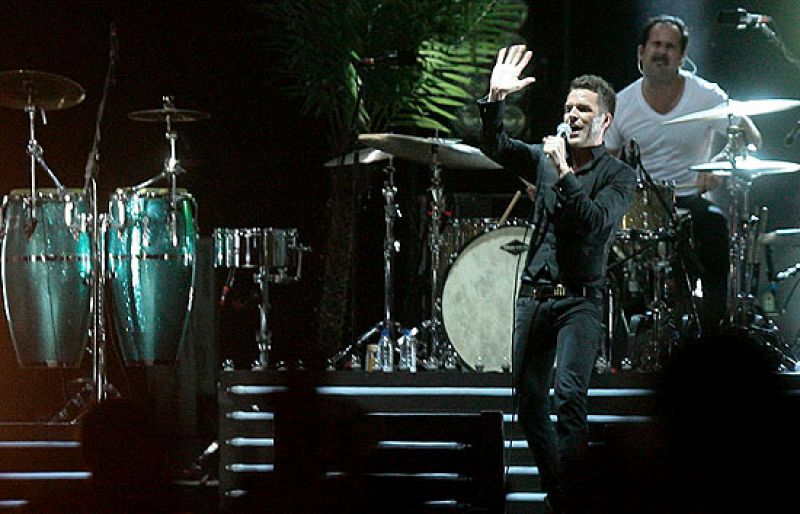 Cerca de 200.000 personas han llenado desde el jueves el Festival Internacional de Benicàssim, que ha cerrado su edición con los conciertos de The Killers y Los Planetas.