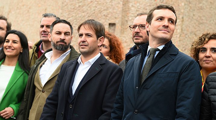 Telediario 1 - Reacciones de la oposición al informe de la Abogacía