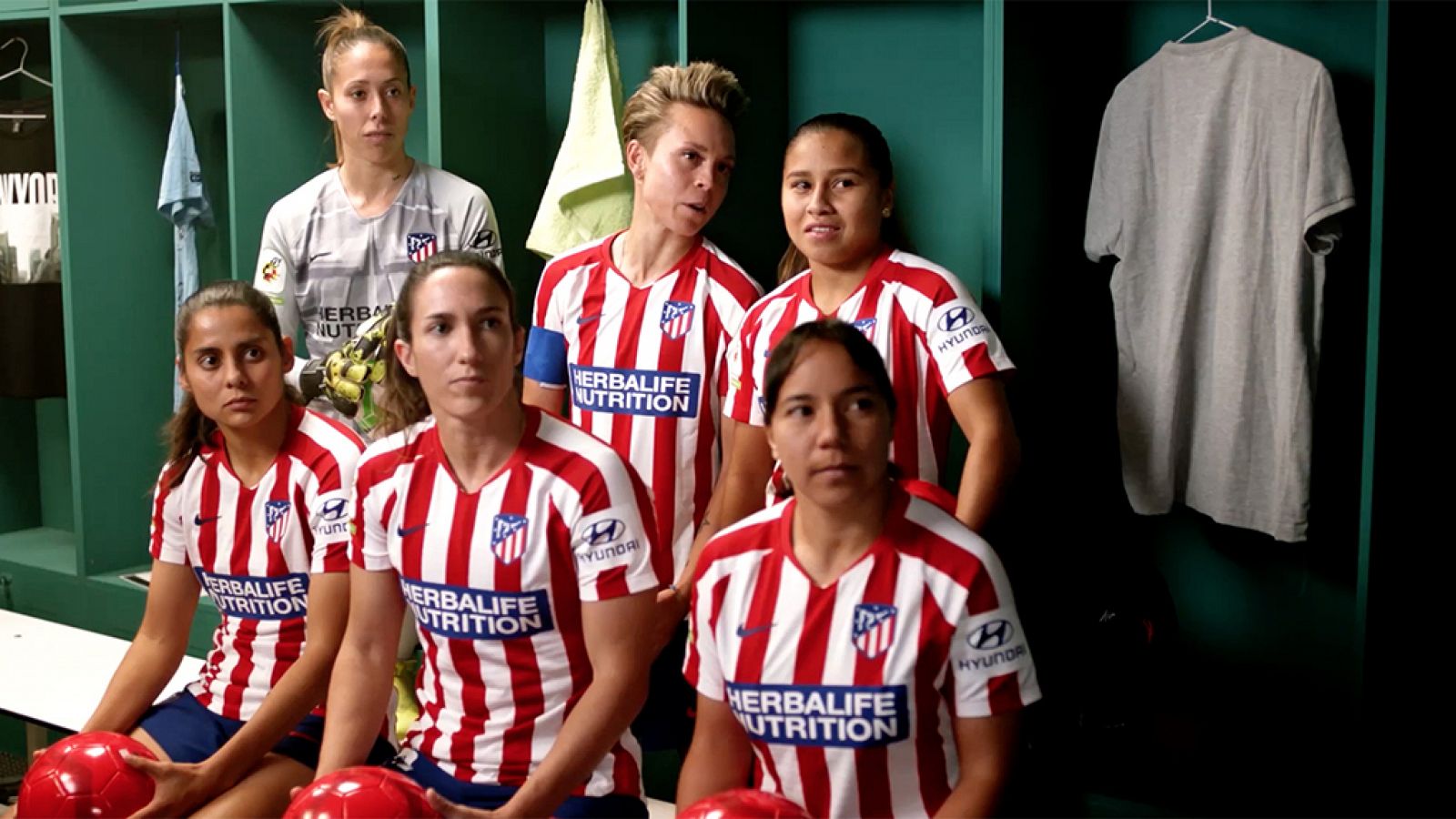 Especial José Mota | Unamuno y el equipo femenino del Atlético de Madrid.  - rtve.es