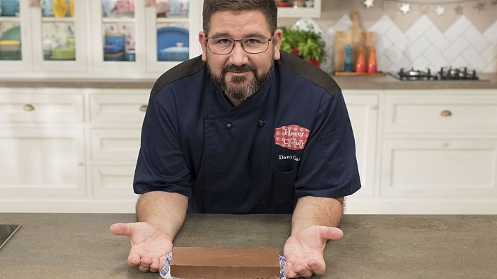 Hacer de comer - Cochinillo asado y turrón de chocolate con arroz