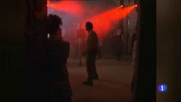 Telediario 1 - Las macrofiestas de Nochevieja se adaptan a los nuevos tiempos