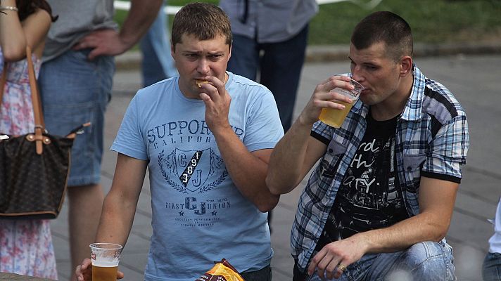 Se reduce el consumo de alcohol en Rusia