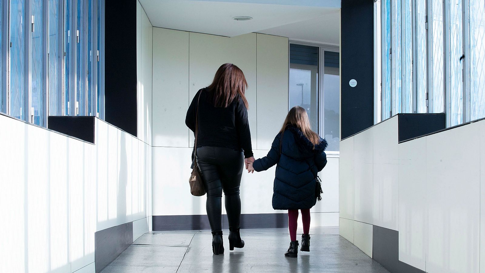 Una niña con una enfermedad rara, primer triple trasplante de corazón, hígado y riñón en España