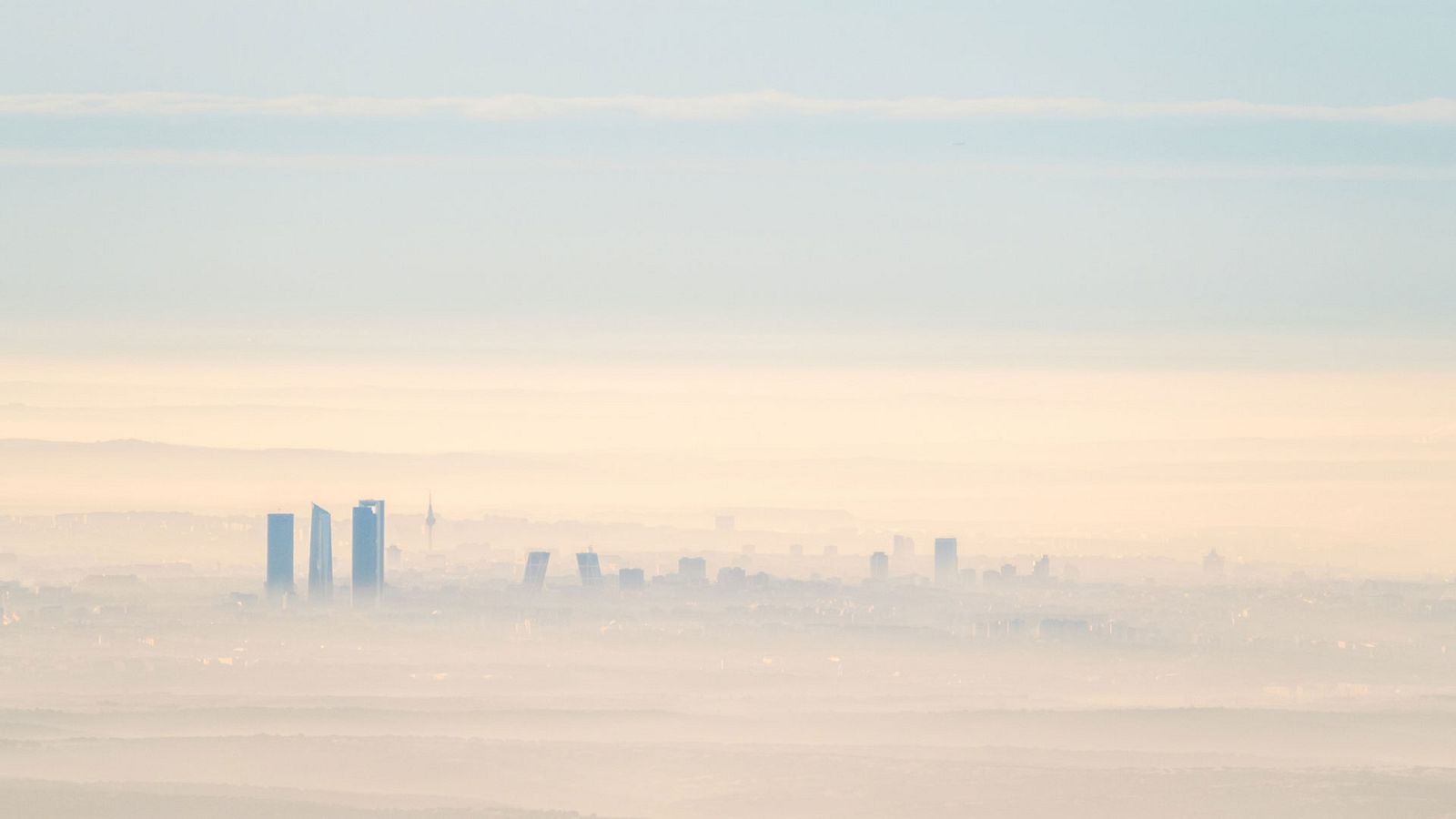 Nieblas extensas y localmente persistentes en áreas del interior peninsular - Ver ahora