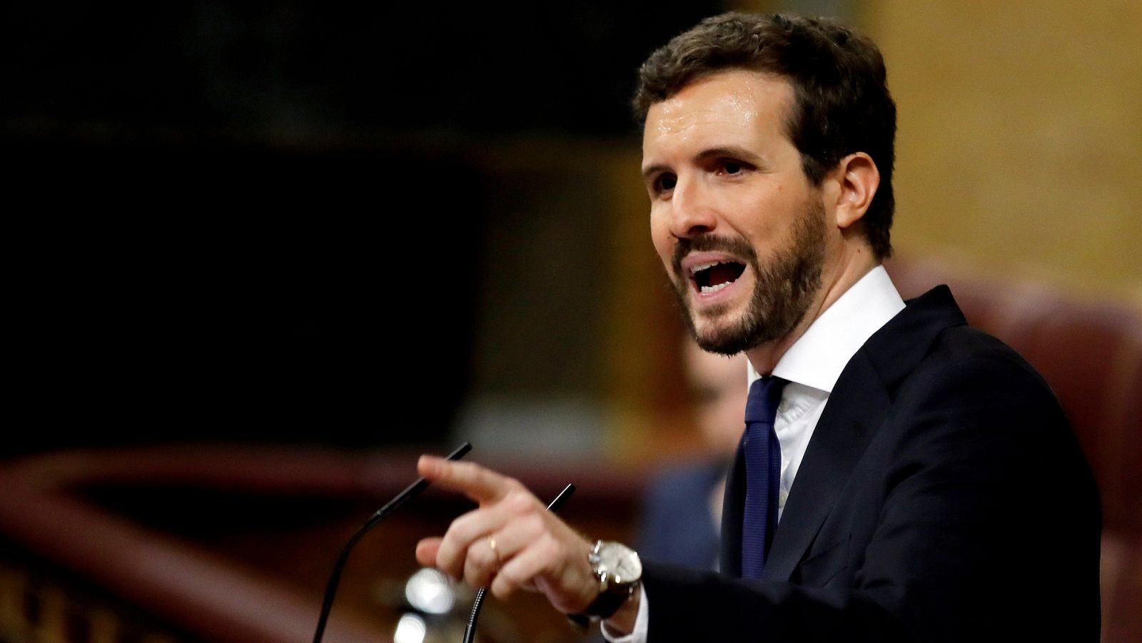 Investidura | Casado advierte de que llevará a los tribunales a Sánchez por "prevaricación" si no destituye a Torra