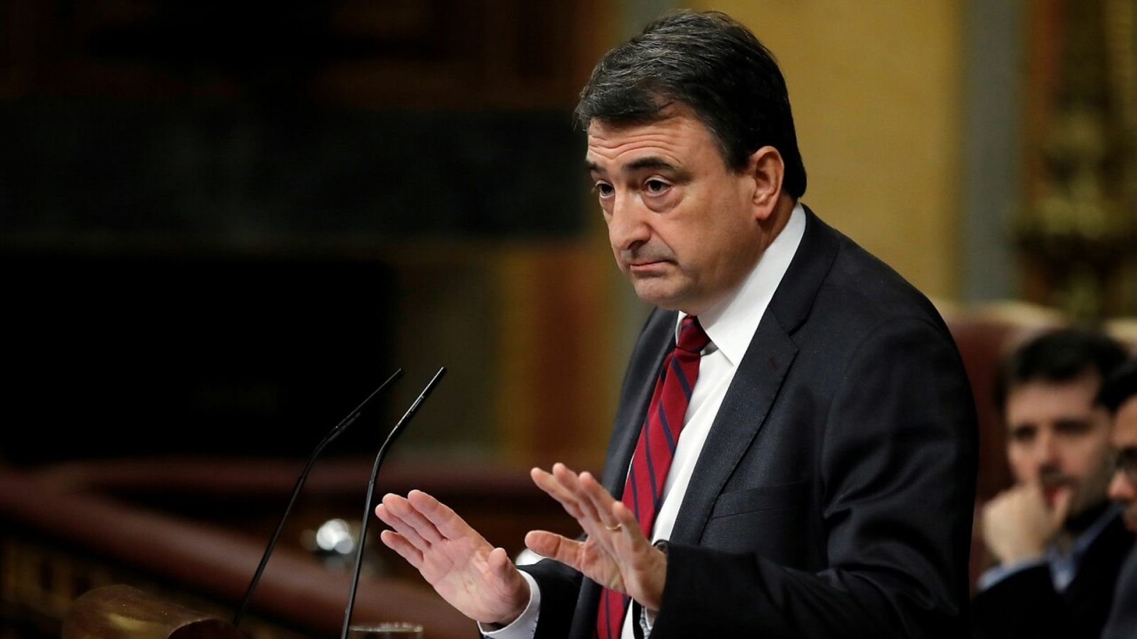 Especial informativo - Debate de investidura de Pedro Sánchez (8) - 04/01/20 - Lengua de signos - ver ahora