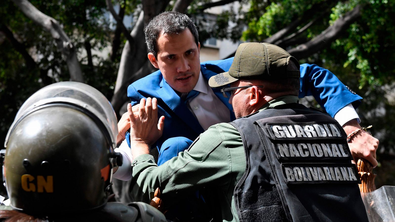 La Policía Bolivariana impide a Guaidó acceder al Parlamento y frustra su reelección como presidente de la Asamblea Nacional