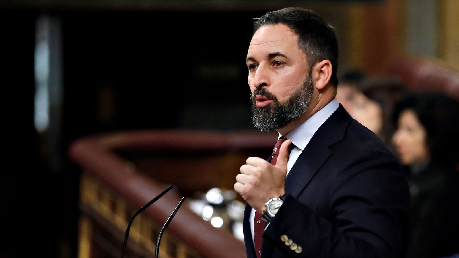 Investidura - Abascal reitera que el gobierno de Sánchez será "ilegítimo" y le acusa de estar avalado por ETA