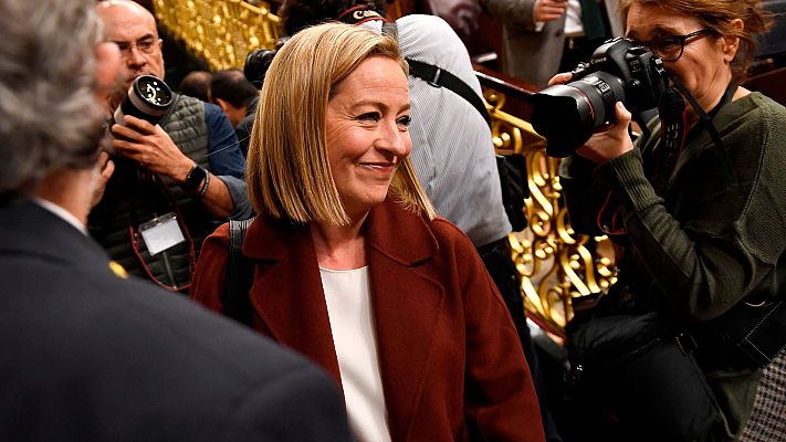 Especiales informativos - Oramas pide perdón a Coalición Canaria por la forma en que comunicó que votaría 'no' a Sánchez