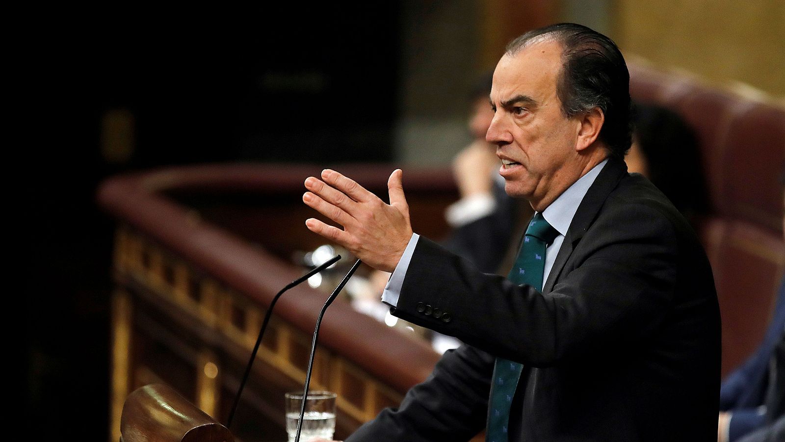 García Adanero (Navarra Suma) critica el pacto de gobierno con quienes "aplaudieron asesinatos"