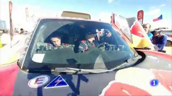 Telediario 1 - Carlos Sainz alcanza el liderato tras vencer en la tercera etapa