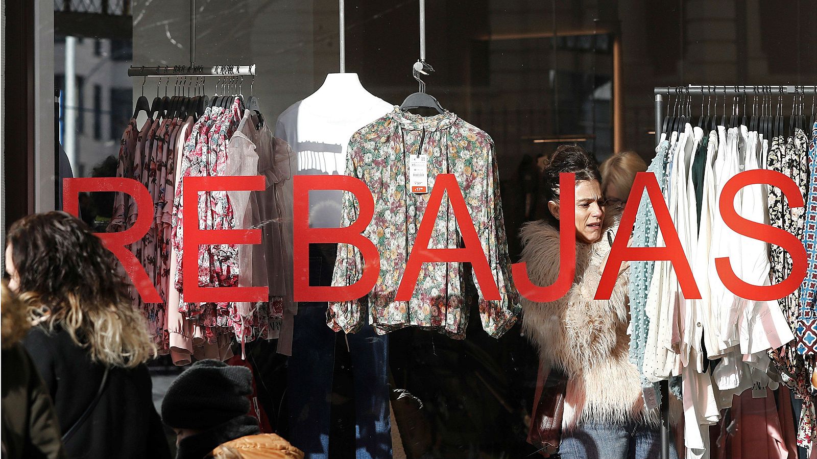 Comienzan oficialmente las rebajas de invierno en la mayoría de comercios