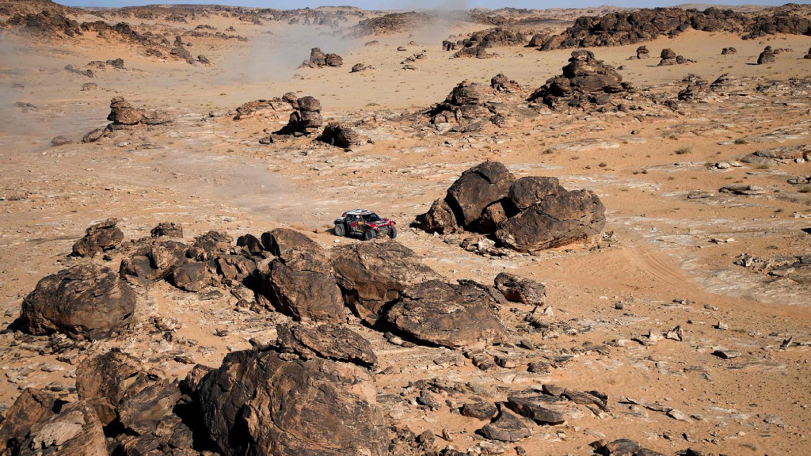 Dakar 2020 - Alonso y Sainz completan una difícil etapa | Ver