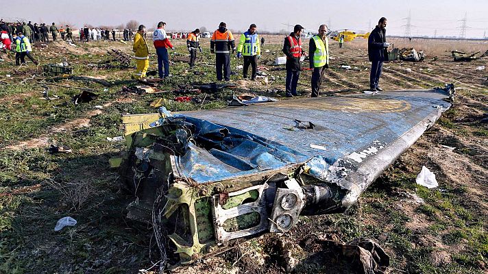 Ucrania no descarta que el avión siniestrado en Teherán fuese derribado por un misil o por un atentado terrorista