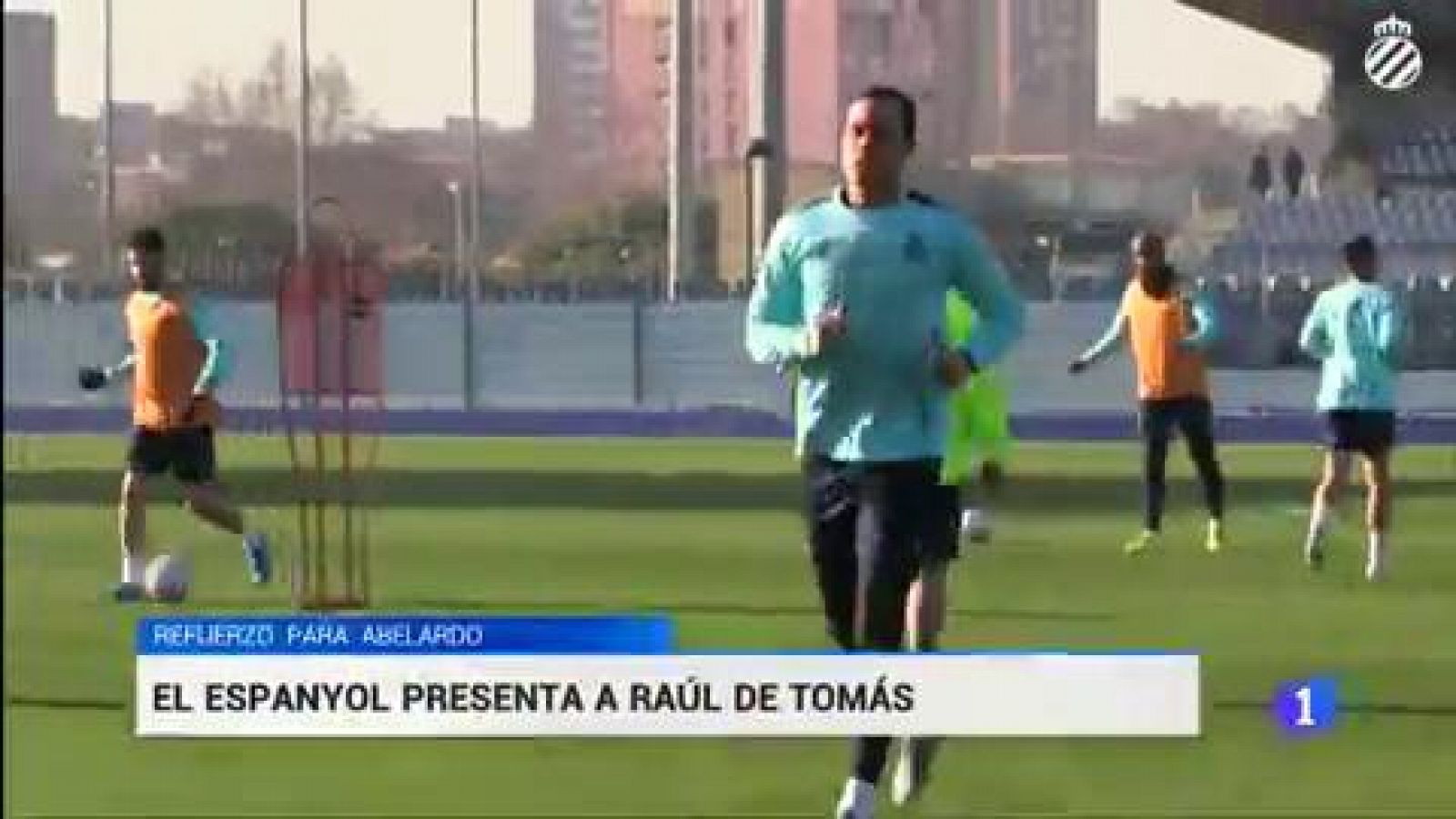 Raúl de Tomás ya es el fichaje más caro del Espanyol