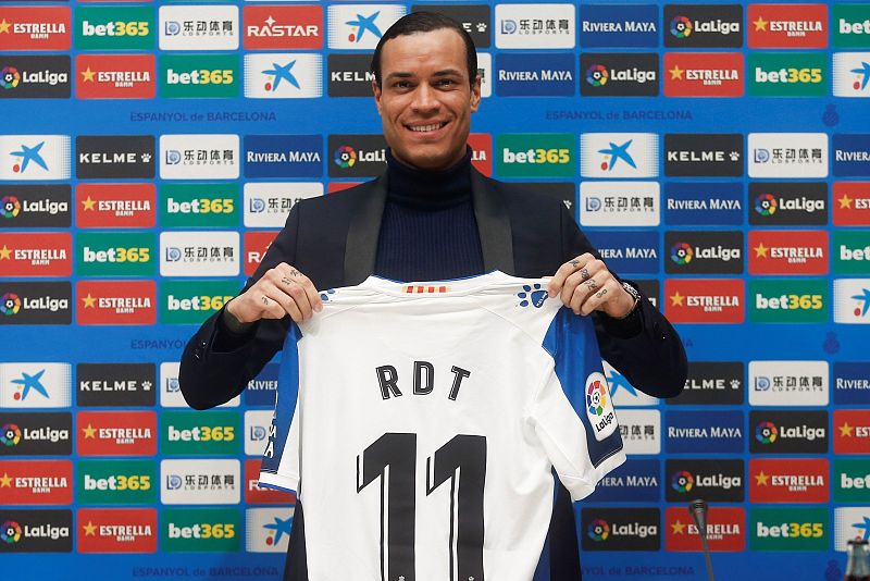 Raúl de Tomás se convierte en el fichaje más caro de la historia del Espanyol
