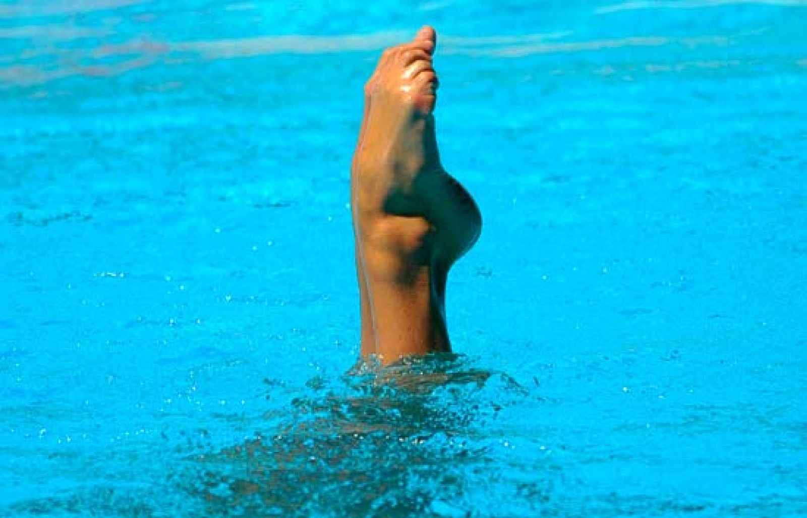 La pareja formada por Andrea Fuentes y Gemma Mengual logra la segunda mejor puntuación en la fase preliminar del dúo técnico y se clasifica para la final de los Mundiales de Roma. Gemma reconoce ciertos errores en la ejecución del ejercicio que espera enmendar en la final.