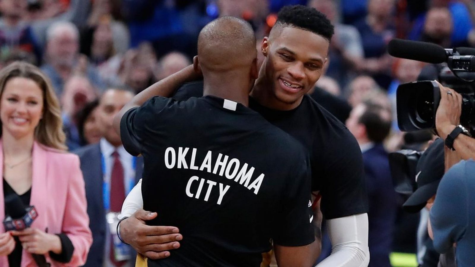 NBA - Oklahoma rinde honores al 'hijo pródigo' Westbrook - RTVE.es
