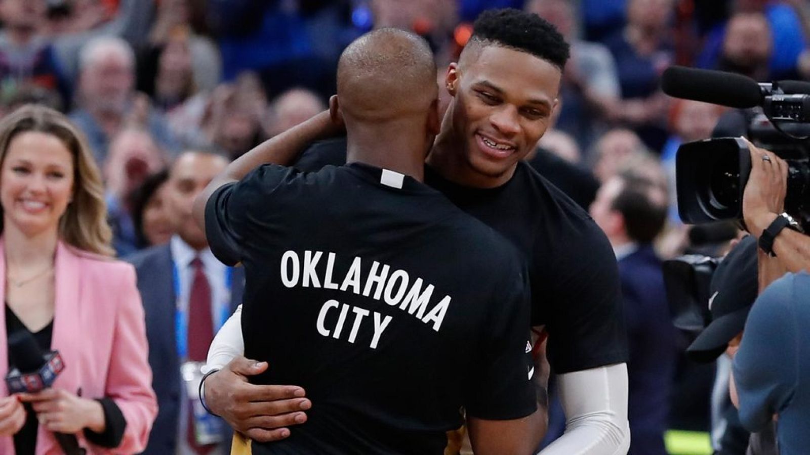 NBA - Oklahoma rinde honores al 'hijo pródigo' Westbrook - RTVE.es - TDP Club | Ver