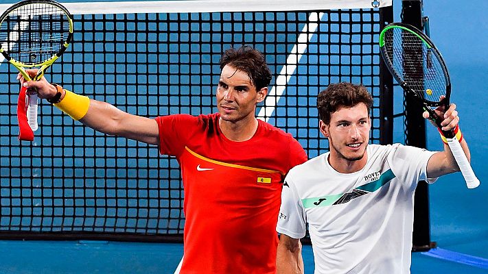 Telediario 1 - Nadal y Carreño ganan un tenso doble y dan a España el pase a semifinales