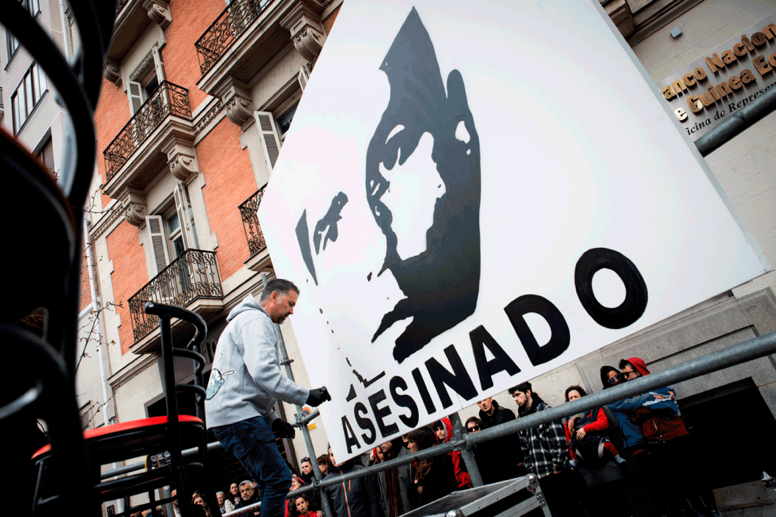 La Audiencia Nacional condena al Estado a Indemnizar a la familia de Couso - RTVE.es | Ver