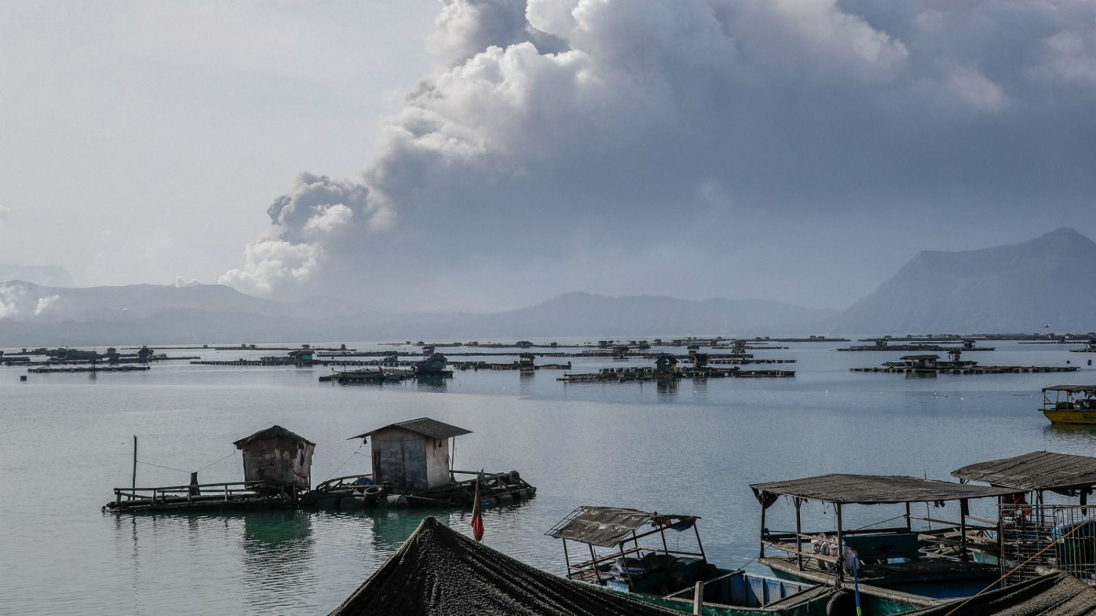 Filipinas - Más de 24.000 personas evacuadas por el volcán Taal - RTVE.es