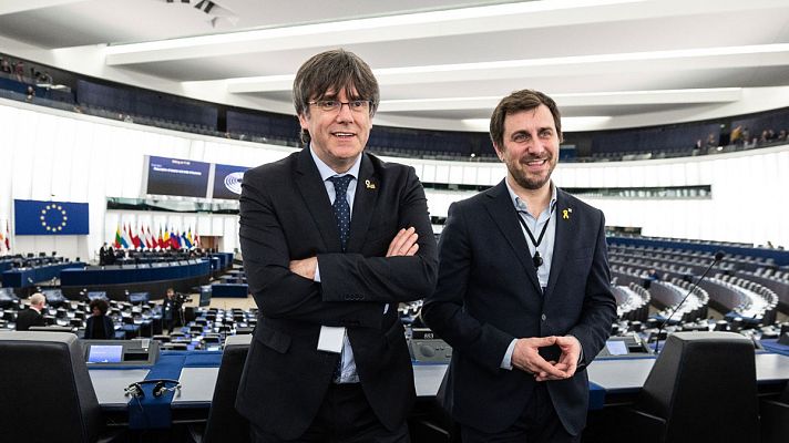 La Generalitat arropa a Puigdemont y Comín en su primer día en el Parlamento Europeo