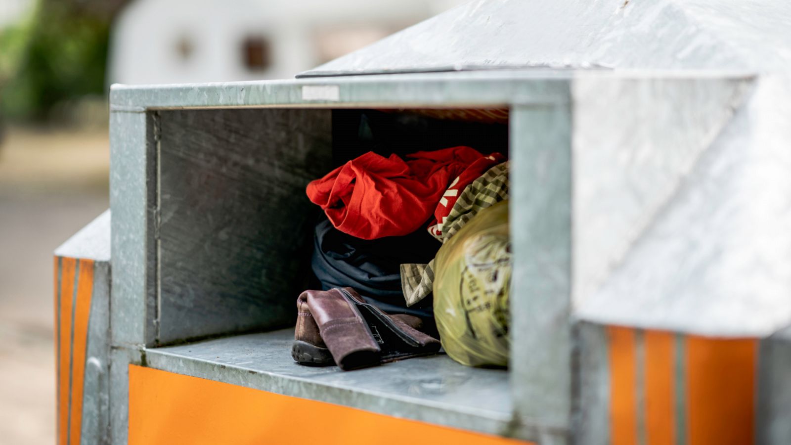 Los lugares a donde llega la ropa que crees donar - RTVE.es