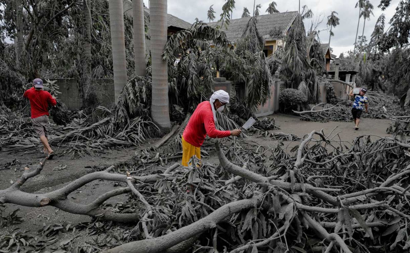 El volcán filipino amenaza