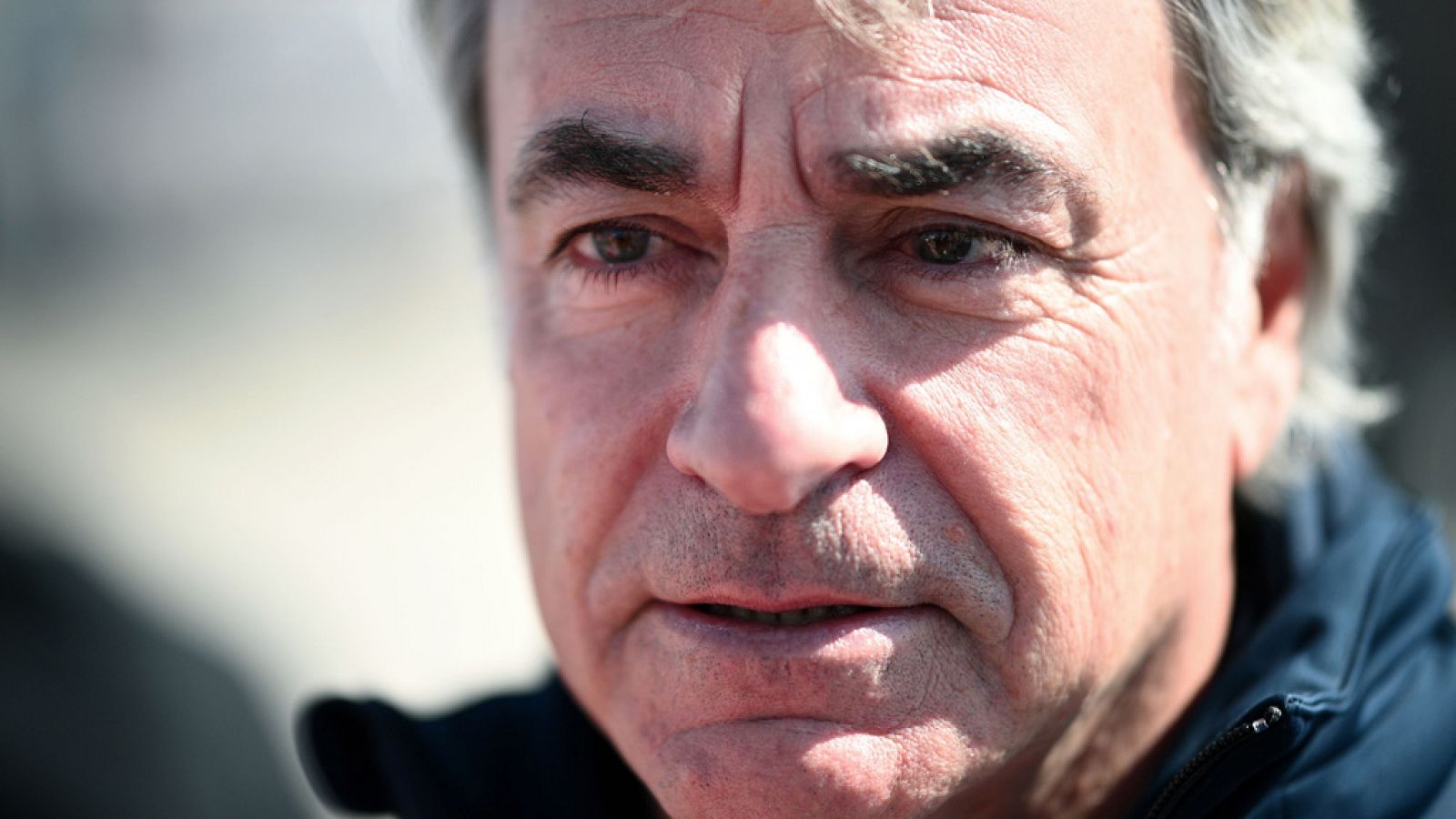 Dakar - Un neumático defectuoso casi deja a Sainz sin liderato del Dakar - Dakar | Ver