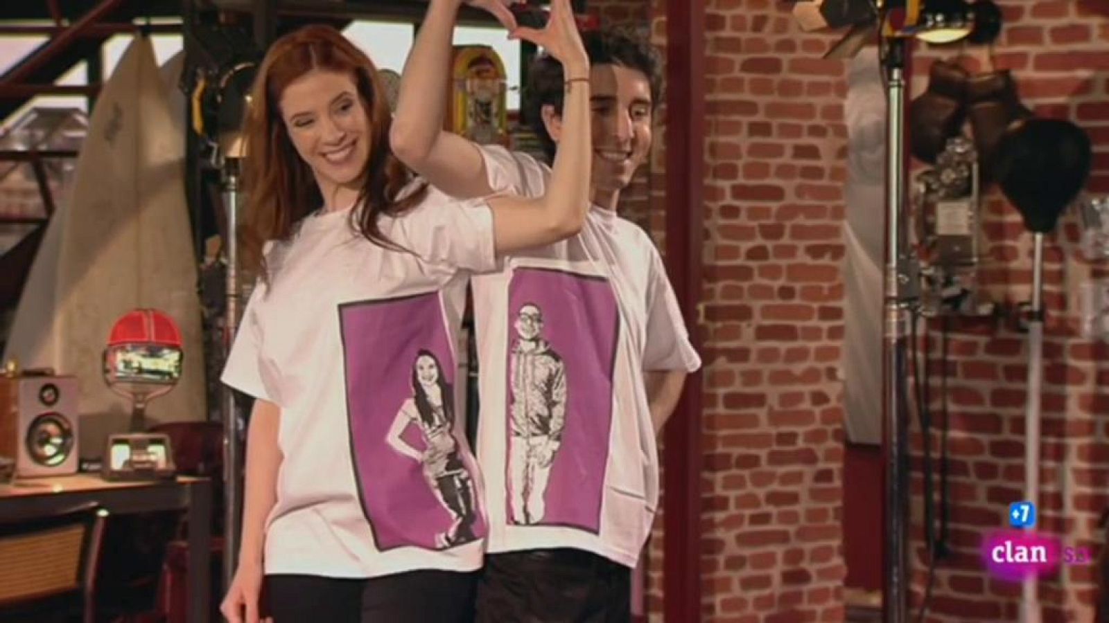 Los Avatars (en inglés) - The unsocial network - RTVE.es - Los Avatars en inglés | Watch