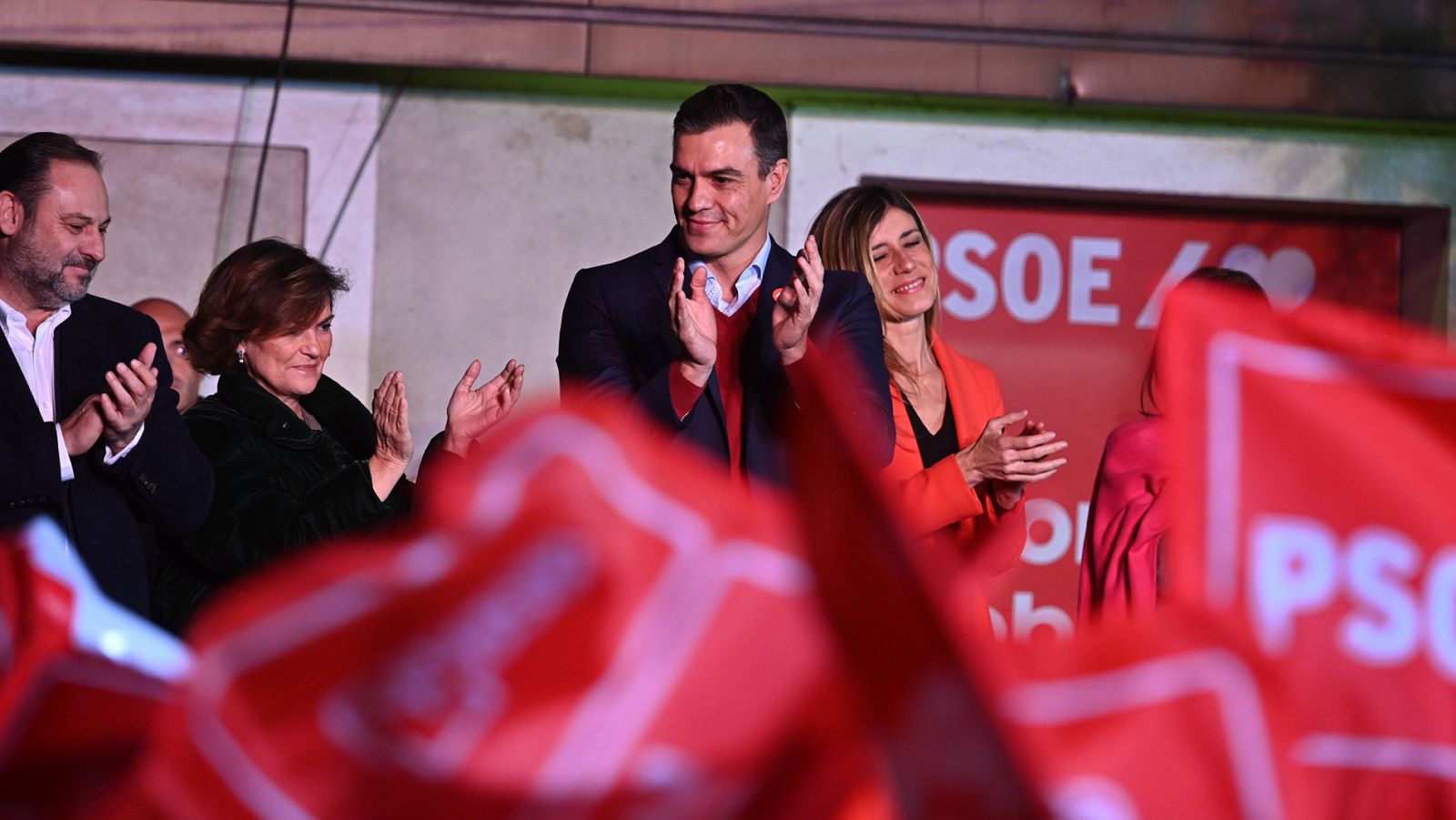 El PSOE mejoraría levemente el resultado del 10N y Ciudadanos es el que más baja, según el CIS