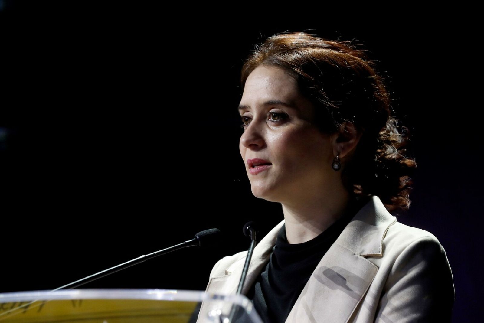 Ayuso reta a Colau: "Iremos a por el Mobile Congress" - RTVE.es | Ver